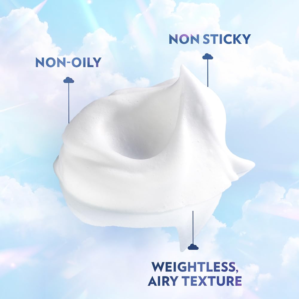 VASELINE Cloud Soft, Light Moisturiser, 300 ml, for Plump, Soft Skin, with Ceramides & Hyaluron Fillers, 10X Hydration Volume, Non-Sticky