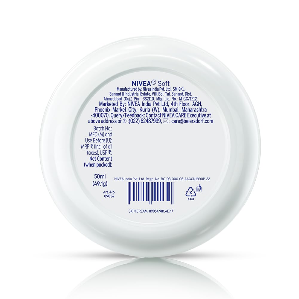 Nivea Soft Light Moisturizer Cream - 50 ml